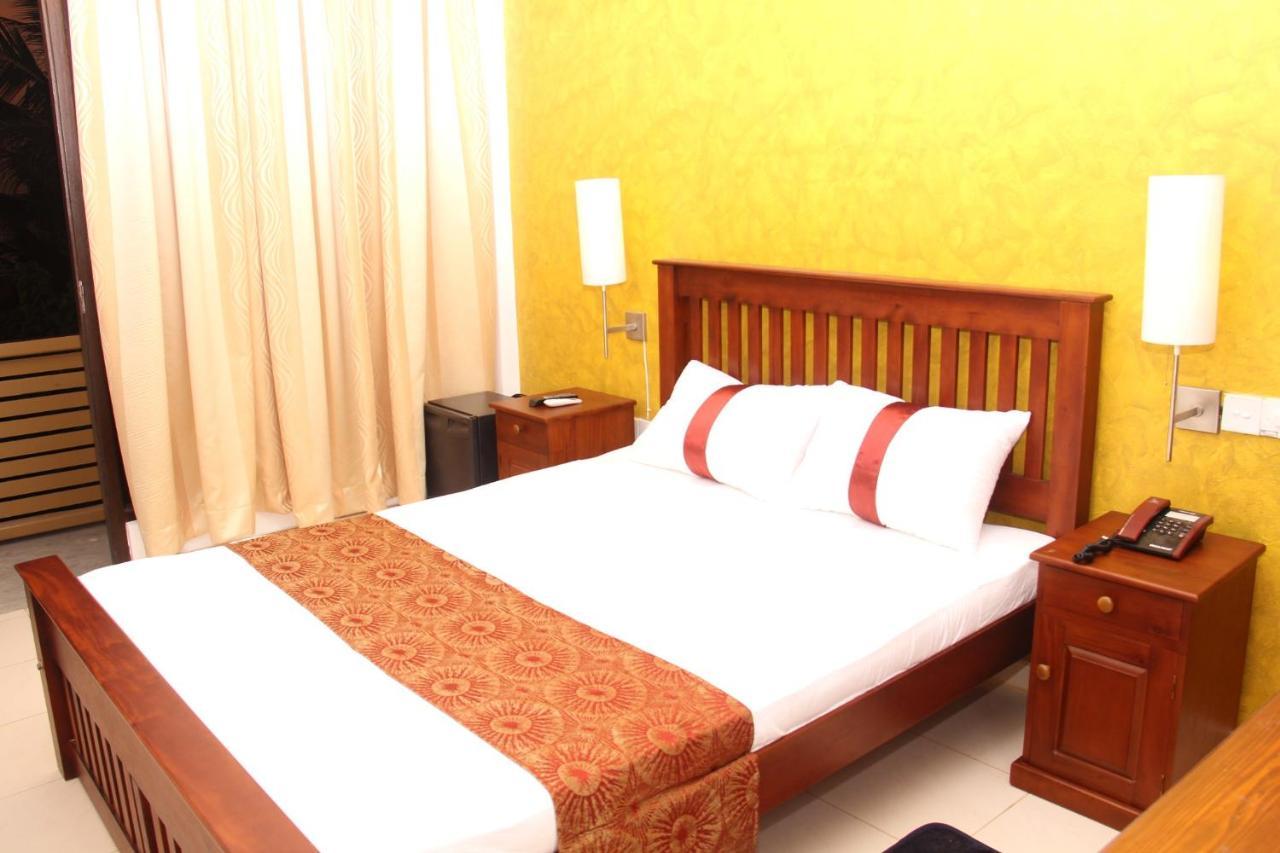Zendara Hotel Negombo Bagian luar foto