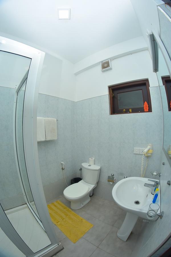 Zendara Hotel Negombo Bagian luar foto