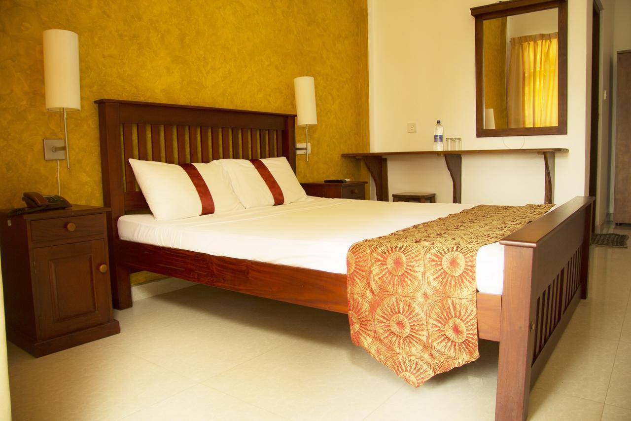 Zendara Hotel Negombo Bagian luar foto